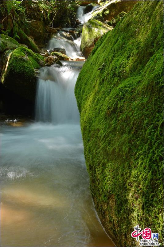 探索未知山峰